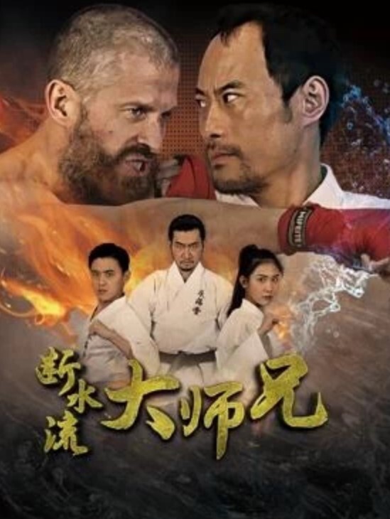 贵在真实火车上随机勾引乘客带到厕所打炮 - 热播影院